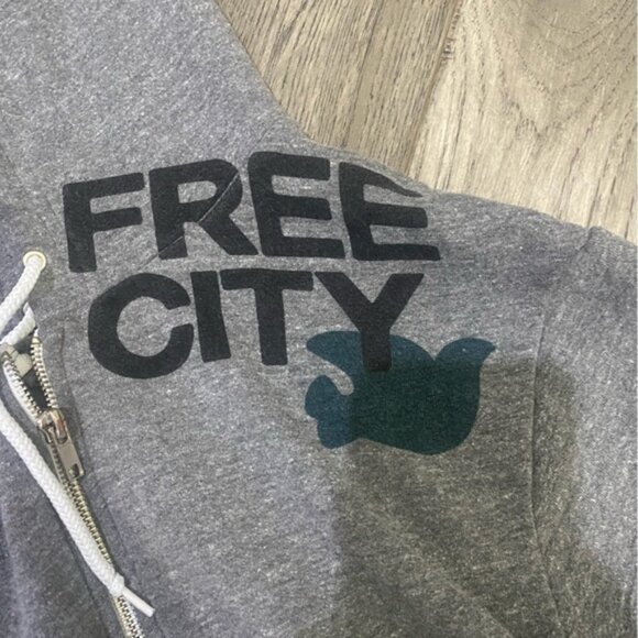 Free City Zip Up - Picture 2 of 6